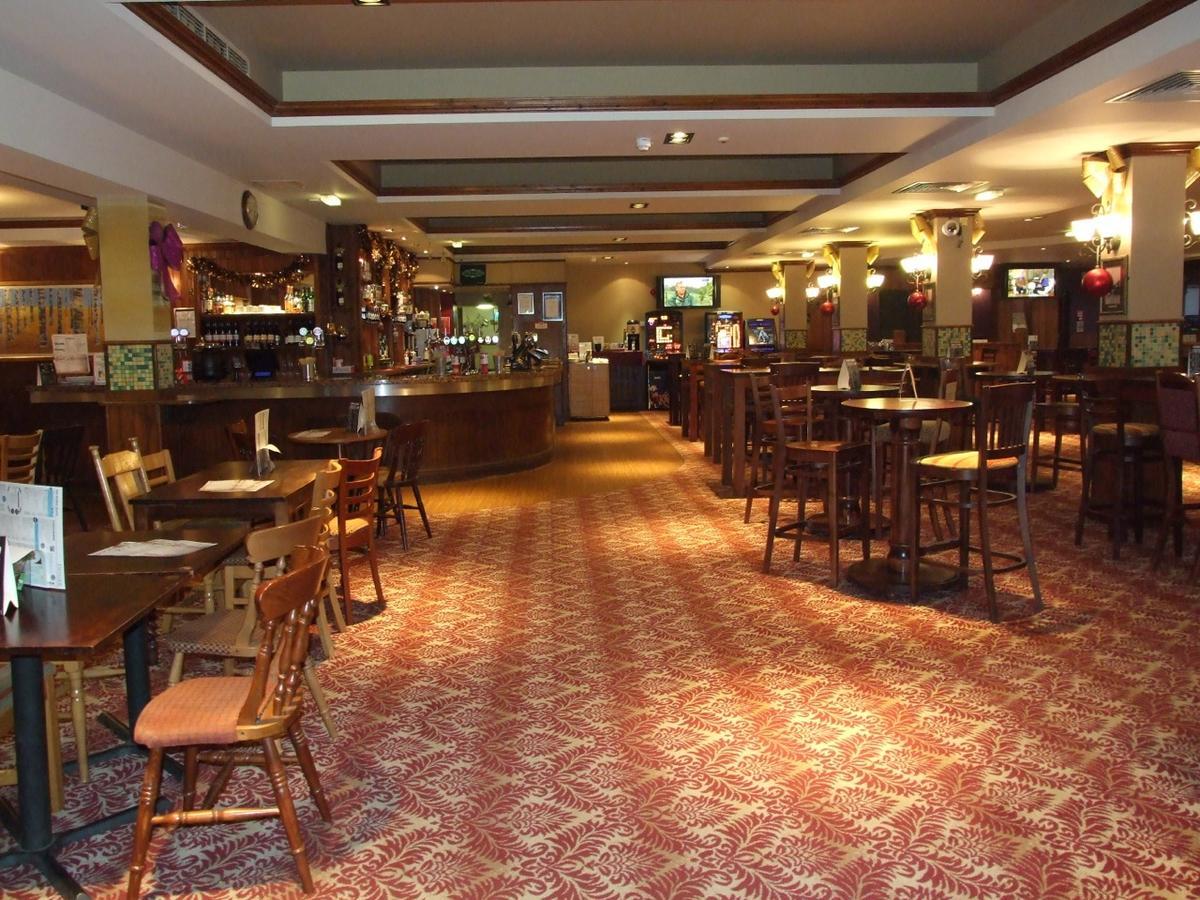 The Golden Acorn Wetherspoon Hotel Glenrothes Luaran gambar